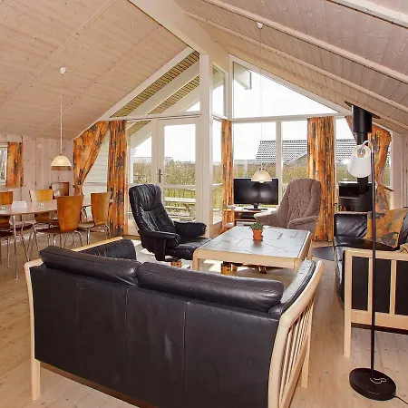 Four-Bedroom Holiday Home In Hemmet 2 別荘