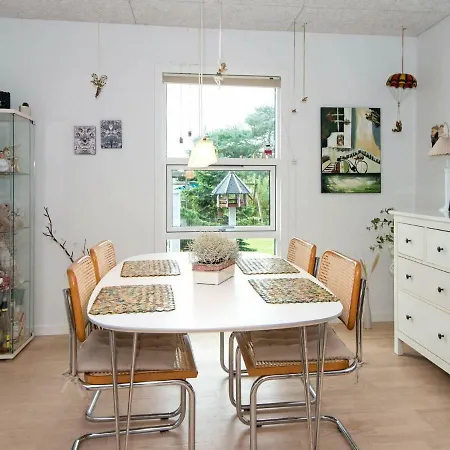 Four-Bedroom Holiday Home In Hemmet 2 別荘 *